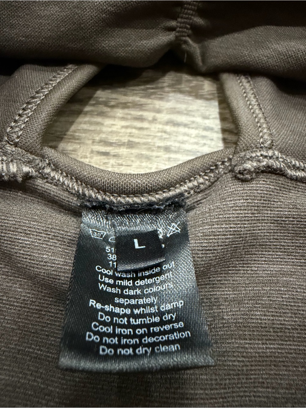 Alphalete Amplify Cross Back Sports Bra Taupe Brown - Picture 4 of 6